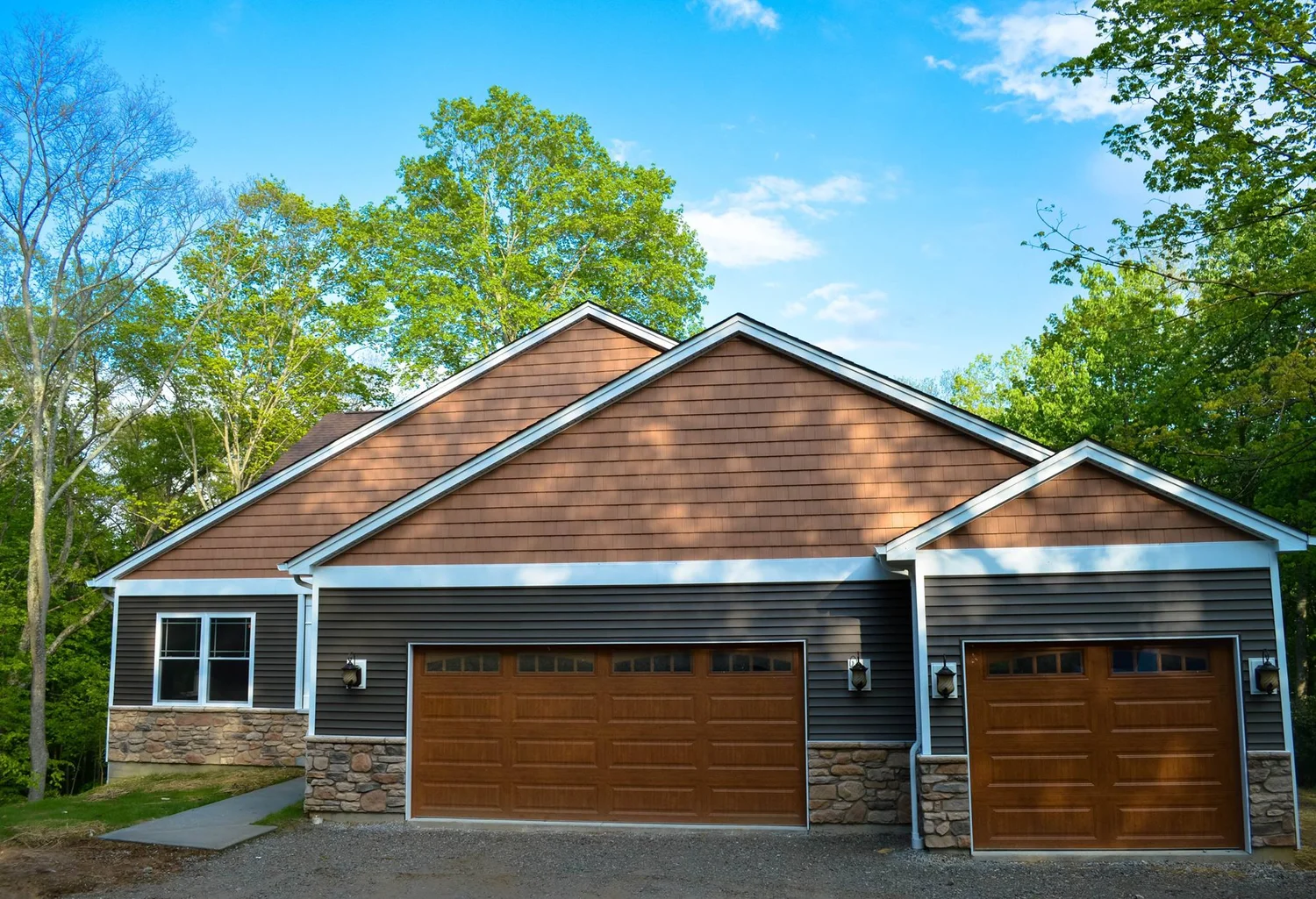 The House on the Hill – photo 1